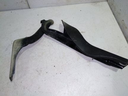 Петля капота передняя левая Peugeot 308 2007-2011