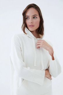 Удлиненная толстовка