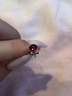 Гранатовая сережка Пандора