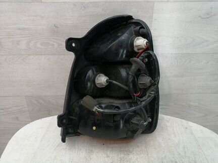 Фонарь задний левый Kia Carnival 1999-2002