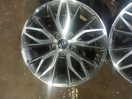 Диски бу оригинал R17 на Kia