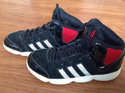 Кроссовки Adidas для мальчика