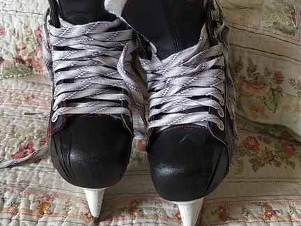 Хоккейные коньки Bauer