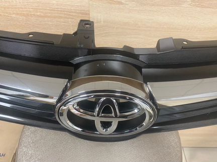 Решетка радиатора передняя Toyota Camry V50 2014