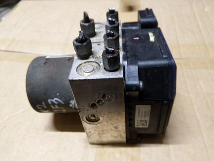 Блок абс насос ABS Jeep Grand Cherokee WK2