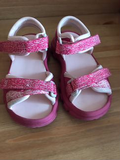 Сандалии quechua р. 24-25