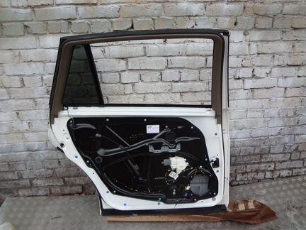 Дверь задняя левая Мерседес w251