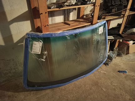 Bmw 850 E31 Лобовое стекло, новое. Германия