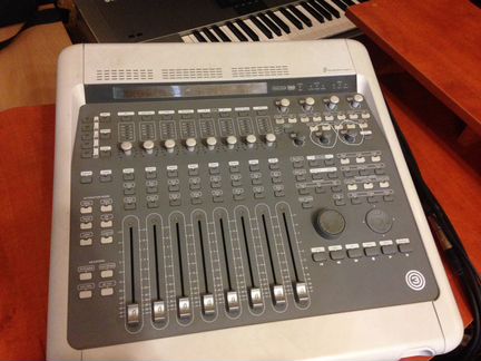 Продам Digidesign 003 Factory