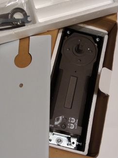 Доводчик для стеклянных дверей