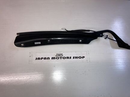 Накладки крышки багажника правая левая Mazda CX-5