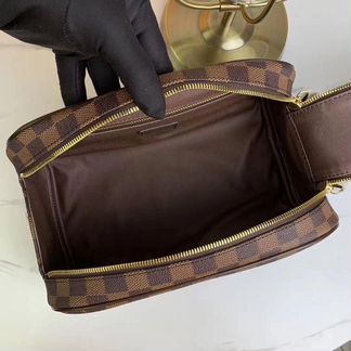 Косметичка Louis Vuitton