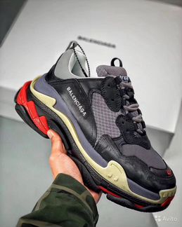 Кроссовки Balenciaga Triple S 3.0