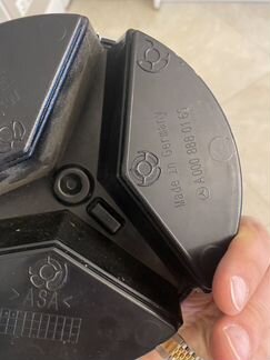 Эмблема Mercedes A0008880160